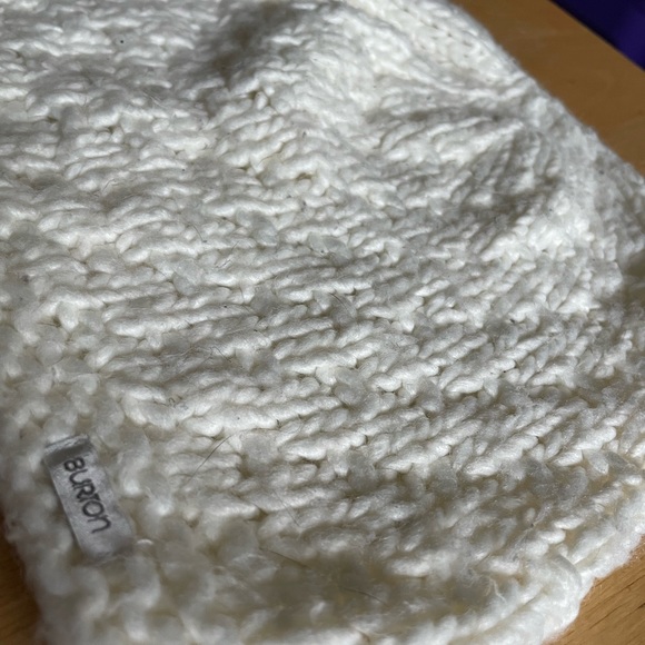 Relaxed Knit Beanie - Picture 4 of 9